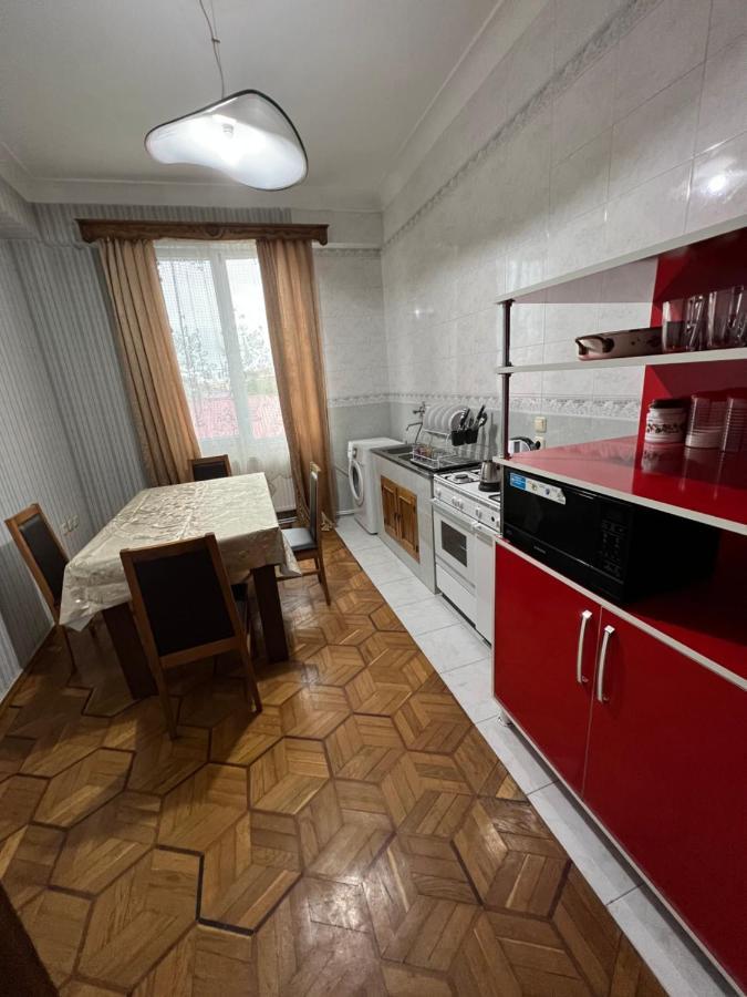 Twins Guest House 巴统 外观 照片